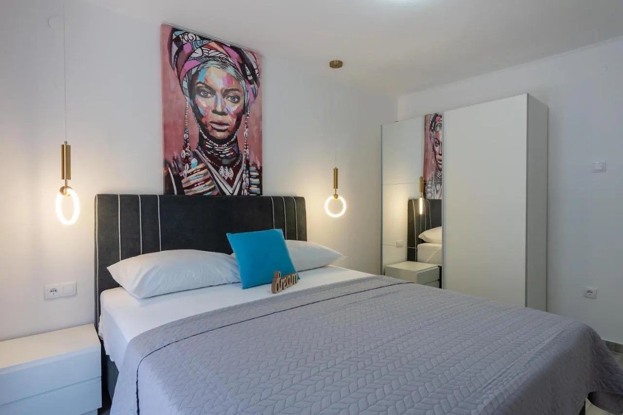 Apartmani Pardon Pag Town Croazia